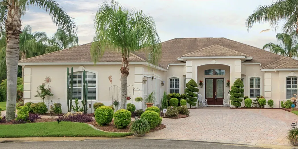 Suburban house in a cul de sac